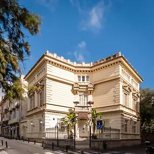  Hotel 1883