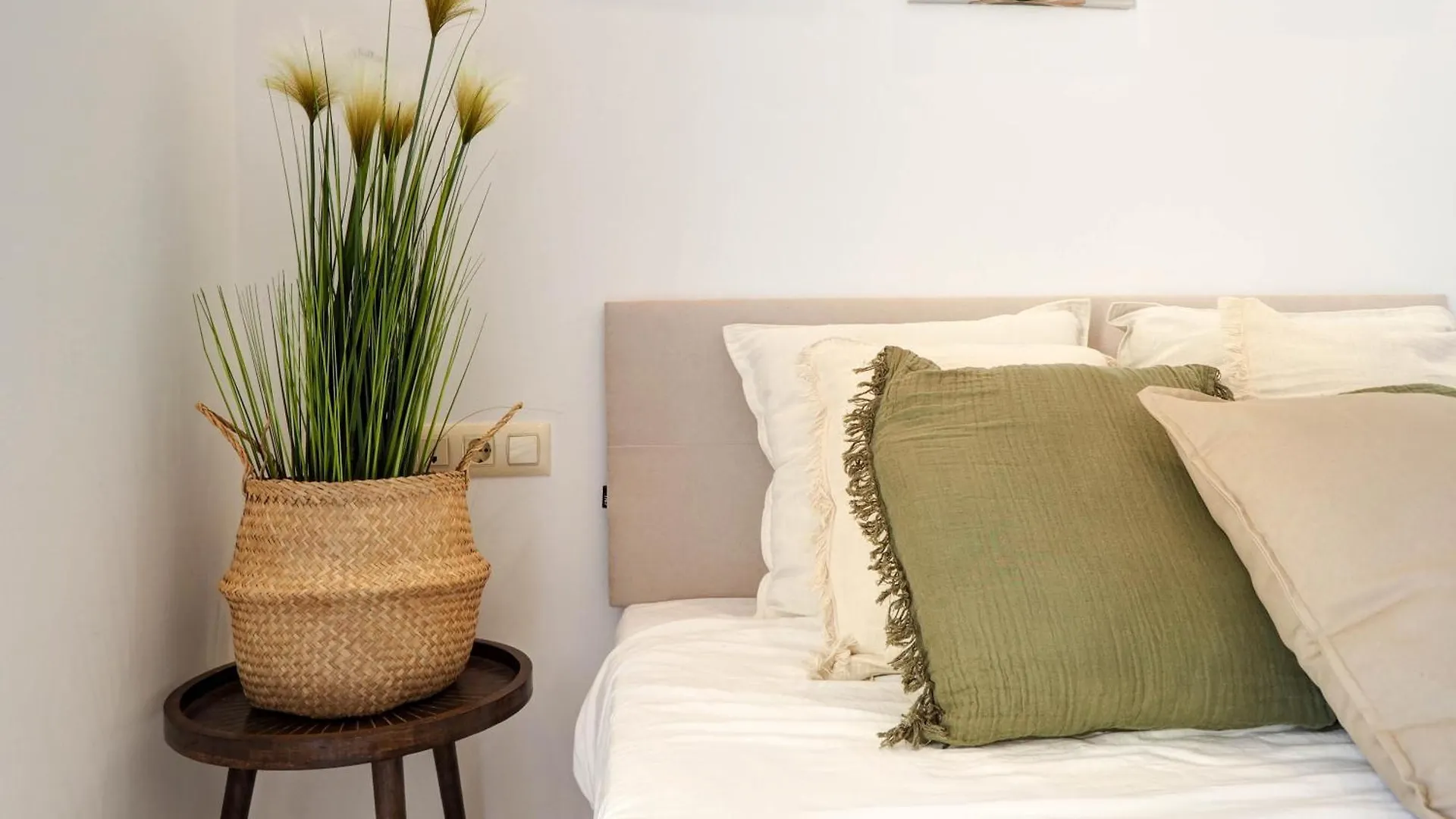 Villa Claudia By Hello Homes Sitges Spain