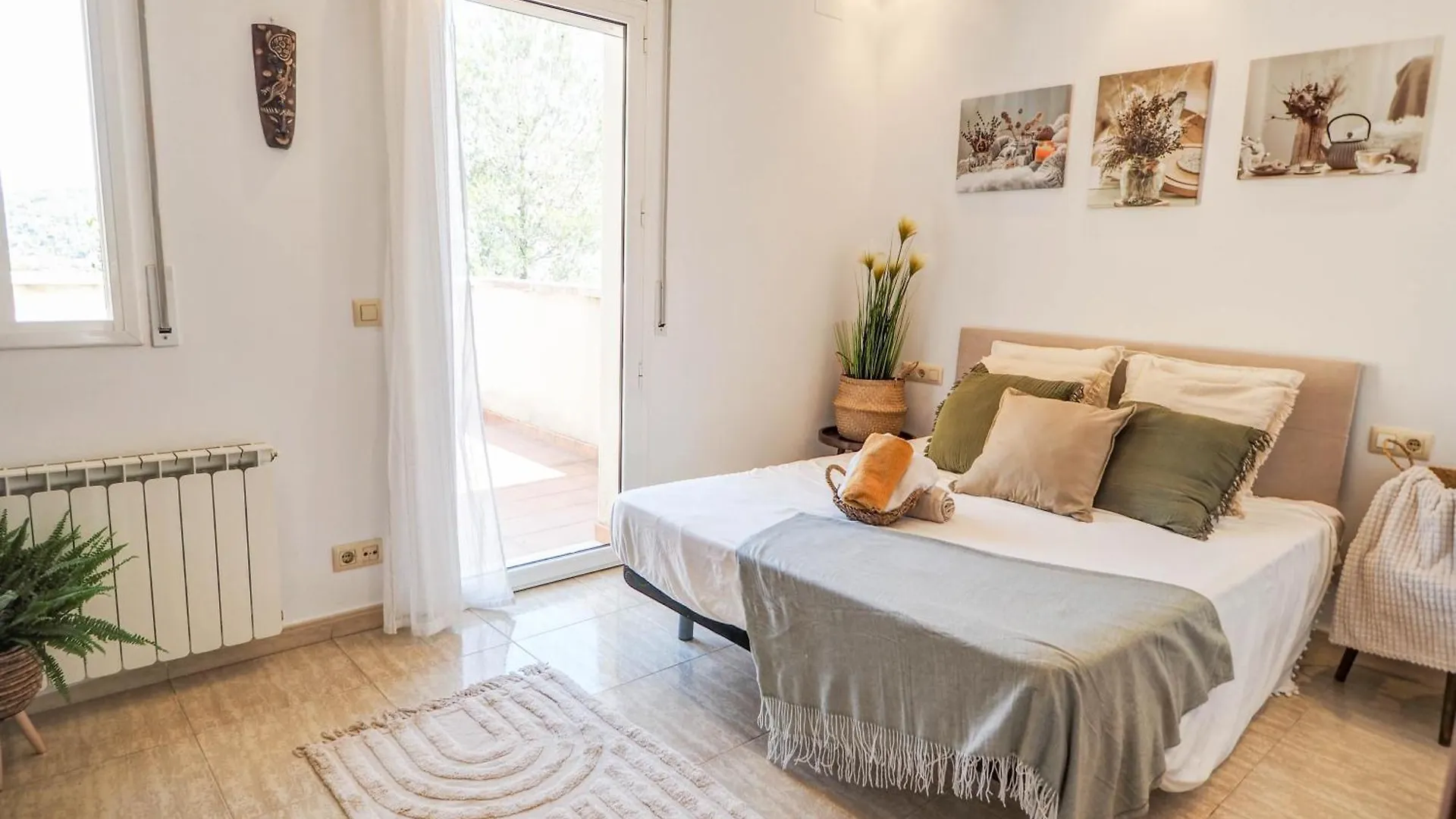 Villa Claudia By Hello Homes Sitges Spain