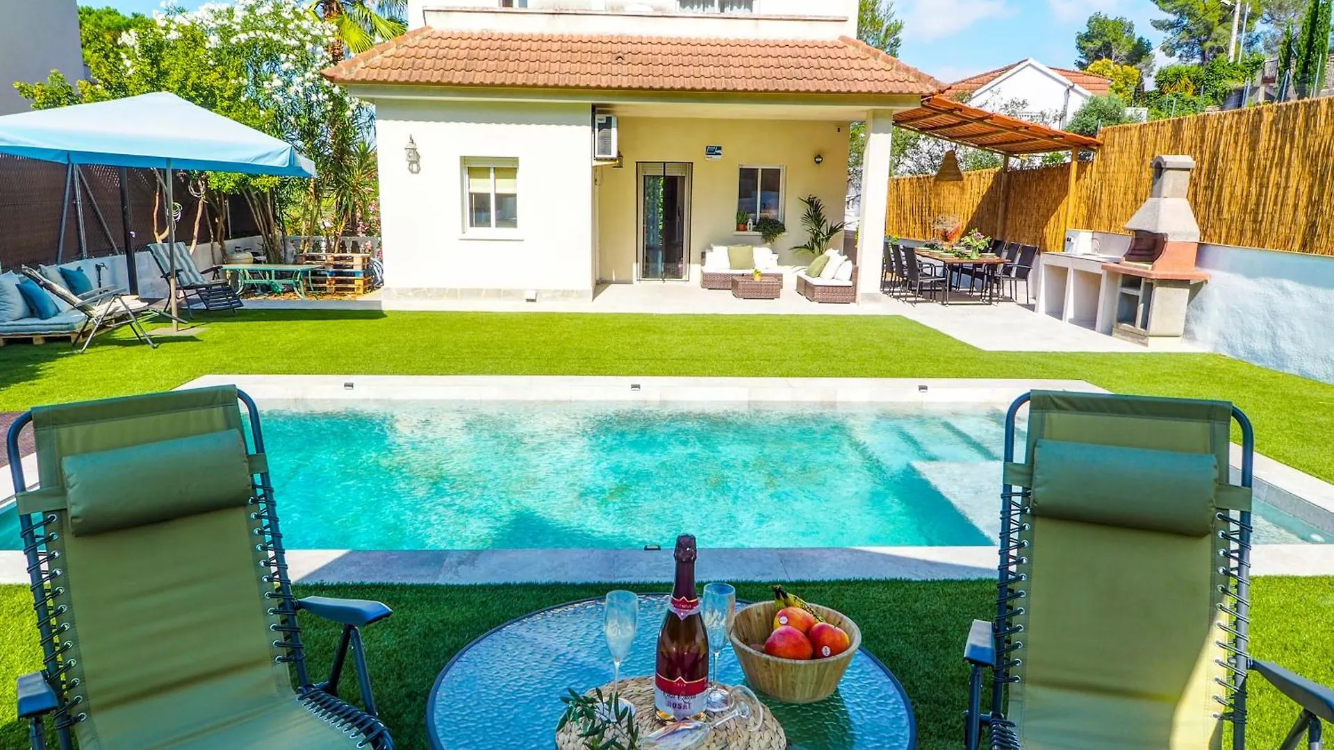 Villa Claudia By Hello Homes Sitges 0*,